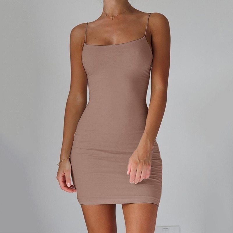 Minimal Muse Halter Dress – Solid Color Slim Fit Party Dress