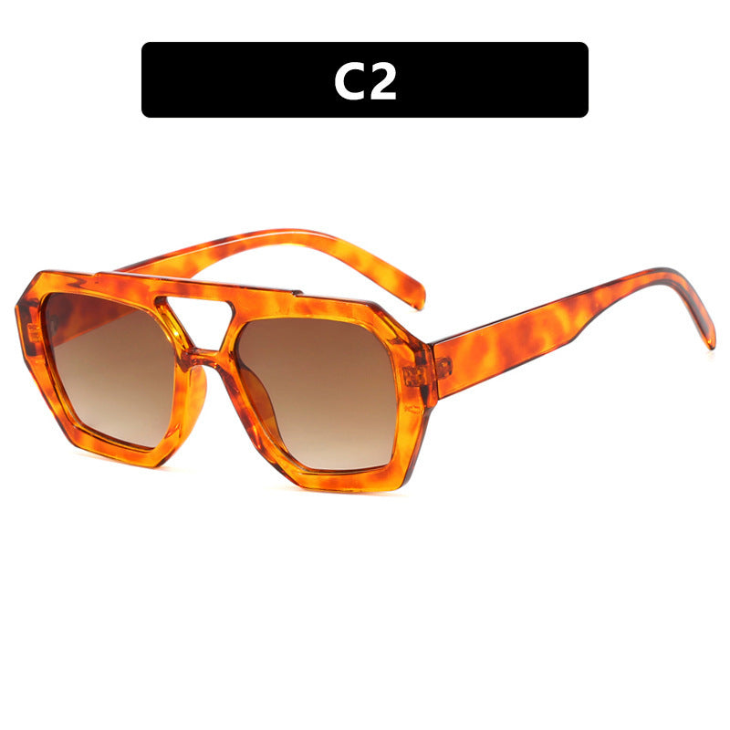WildFrame Leopard – Oversized Leopard Print Sunglasses