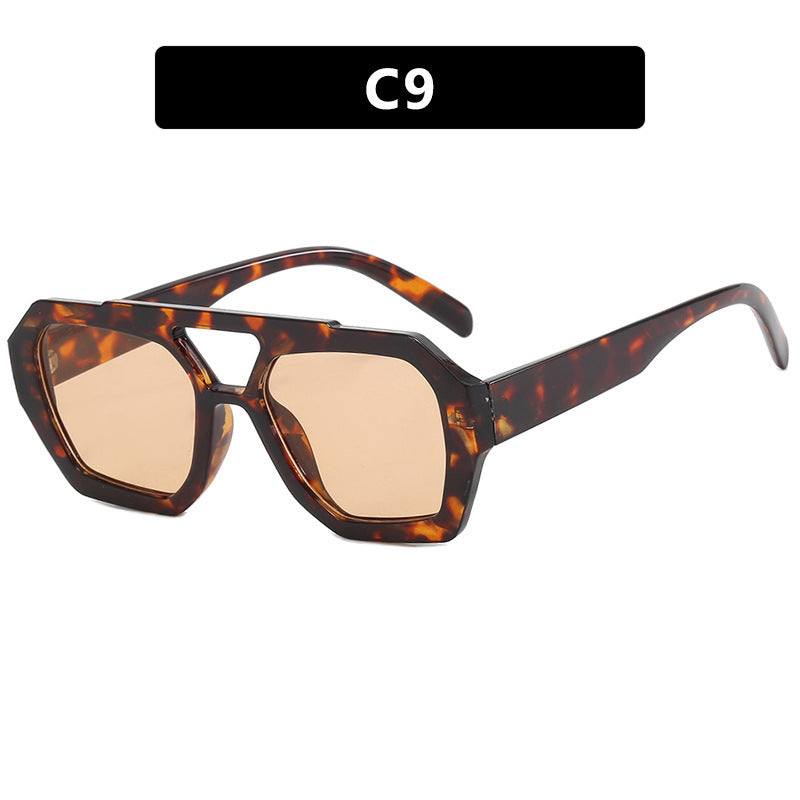 WildFrame Leopard – Oversized Leopard Print Sunglasses