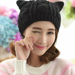 CatEar Knit Beanie – Handmade Winter Hat with 3D Ears